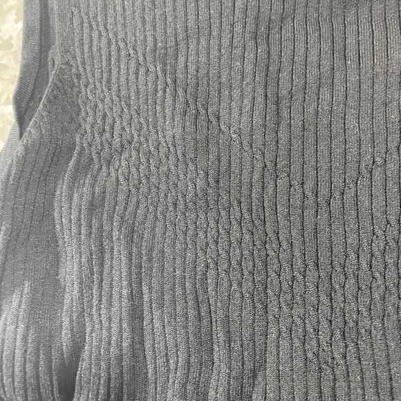 Carducci Black Ribbed Sleeveless Shell Top - Size Large - Cable Knit Accent - Picture 3 of 5